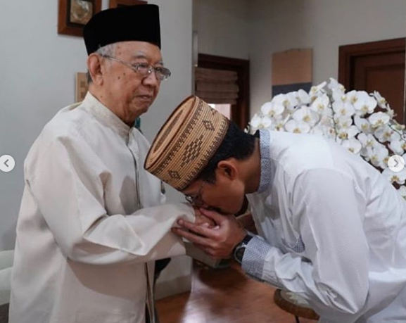 Ucapan Bela Sungkawa dari Tokoh Negeri Untuk Gus Sholah, Sandiaga Uno Hingga AHY