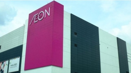 Akibat Amukan Massa Kaca-kaca Toko di AEON Mall JGC Cakung Pecah