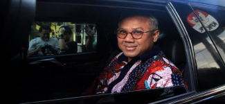 Arief Budiman Lemparkan Senyum Usai Diperiksa KPK