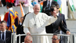 Takhta Suci Vatikan Sebut Paus Sedang Tidak Enak Badan, Terinfeksi Virus Corona?