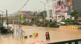 Banjir di Jalan Margonda, Warga Salahkan Pemkot Depok