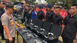 Keren! Lawan Covid-19, Polda Riau Terbangkan Drone Pendeteksi Suhu Tubuh