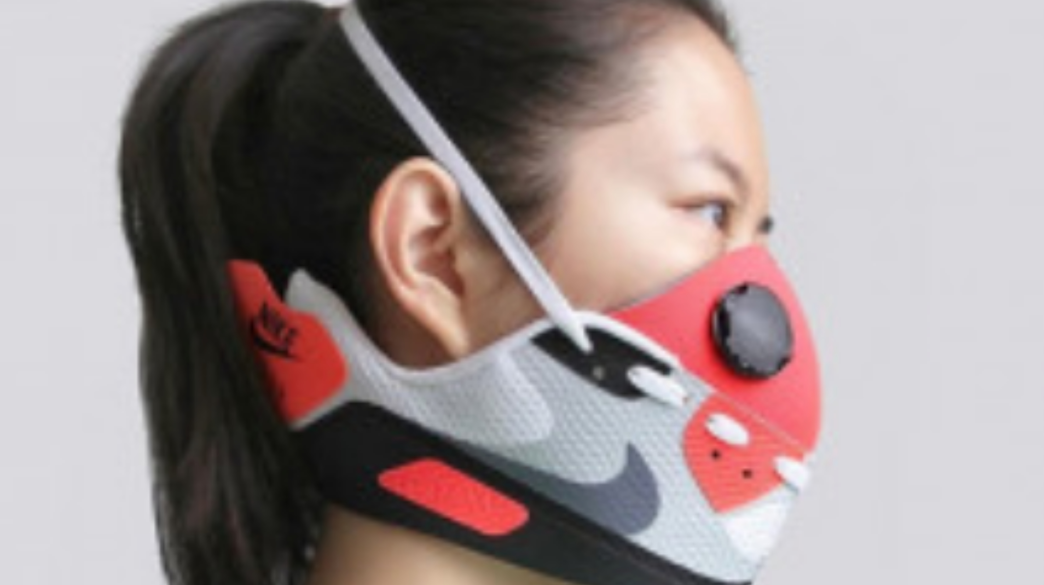 Darurat Corona, Nike Produksi Masker Pelindung untuk Pekerja Medis