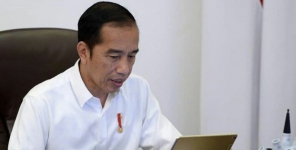 Pandemi Corona,  Jokowi Minta Menteri Salurkan Bantuan Sosial Secepatnya 