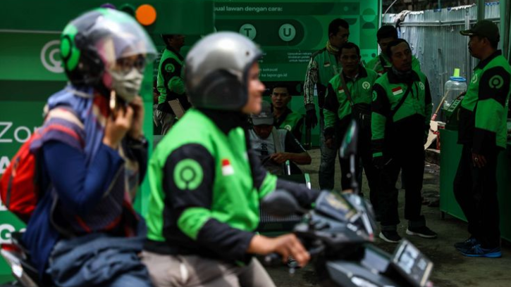 Dualisme Aturan Selama PSBB di Jakarta, Ojol Boleh Bawa Penumpang?