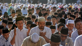 Pemerintah Minta Masyarakat Ibadah Ramadhan di Rumah & Shalat Idul Fitri Berjamaah Ditiadakan  
