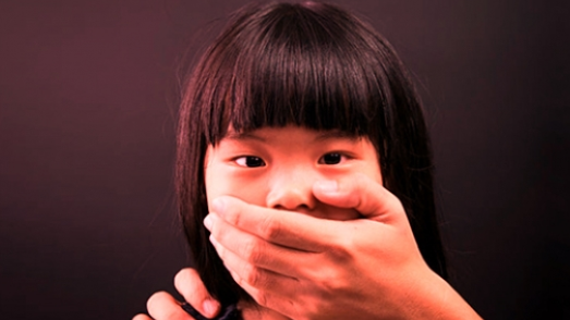 Viral! Remaja di Batang Dihajar Warga Setelah Ketahuan Sekap Bocah