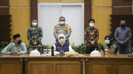 PSBB Surabaya, Tri Risma Akan Ikuti Keputusan Kofifah