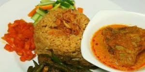Nasi Minyak, Makanan Unik Khas dari Jambi, Cocok Menu Makan Malam