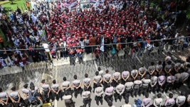 Meski Telah Dilarang Polisi, 50 Ribu Buruh Tetap Akan Gelar Aksi May Day di Jakarta
