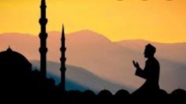 3 Amalan yang Dianjurkan Oleh Nabi Muhammad SAW Selama Bulan Ramadan