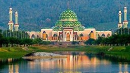 Inilah 7 Masjid Terunik di Indonesia, ada yang Berbentuk Kapal Hingga Dijuluki Taj Mahal 