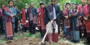 Mangokkal Holi, Menggali Tulang Belulang Leluhur yang Sudah Meninggal