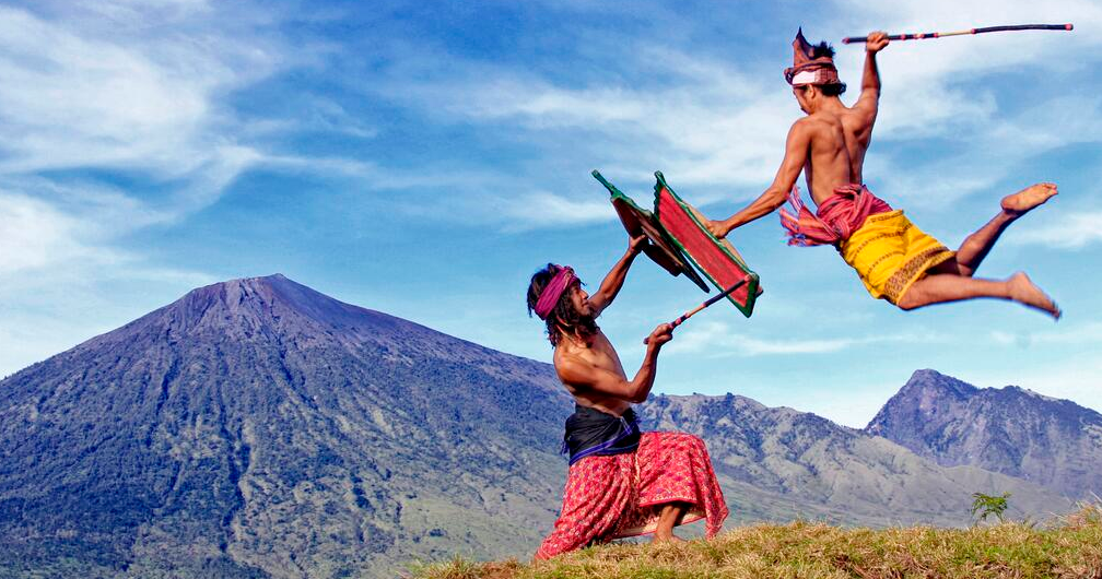 Peresean Tradisi Bertarung Suku Sasak Lombok Yang Men