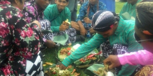 Kembul Bujana, Tradisi Makan Bersama di Yogyakarta 