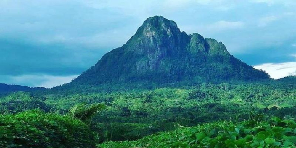 Gunung Bungkuk, Gunung Unik dan Indah di Bengkulu, Terdapat Misteri Dihuni Makhluk Gaib Berbaju Serba Putih