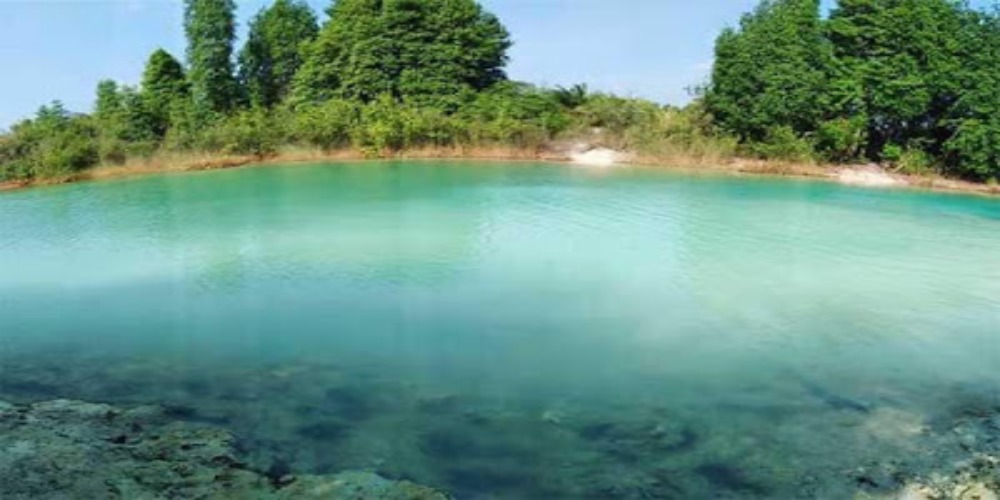 Danau Biru di Duri, Danau Kecil yang Indah Bisa Jadi Objek