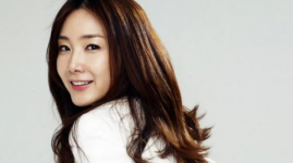 Umur 45 Tahun, Choi Ji Wo Melahirkan Anak Pertama