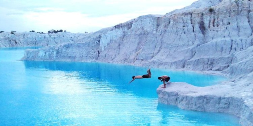 Ini Danau Kaolin di Belitung, Bekas Tambang yang kini jadi Primadona