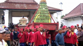 Grebeg Syawal, Tradisi Unik Saat Lebaran Di Daerah Yogyakarta