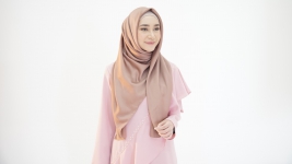 Tips & Tutorial Memilih Hijab Biar Nyaman Saat Silaturahmi Lebaran