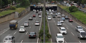 Meski Dilarang Mudik, Tapi 465.000 Kendaraan Tercatat Keluar Jakarta