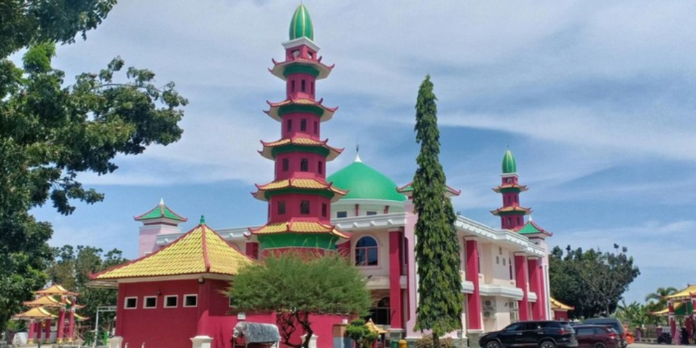 Masjid Cheng Ho, Masjid Unik yang Menjadi Ikon Kota ...