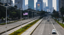 Kantoran Mulai Masuk Kerja, Suasana Jalan Jakarta Masih Lengang
