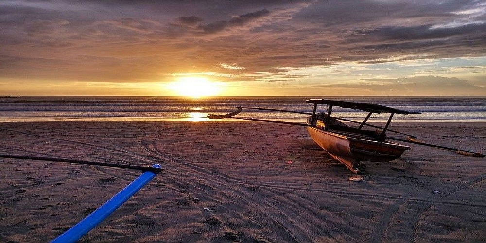 Pantai Sirombu, Pantai Eksotis yang Wajib Dikunjungi di Pulau Nias