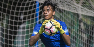 Rakasurya Handika, Kiper Bali United Pernah Cetak Gol untuk Timnya, Saat Jadi Stiker Dadakan