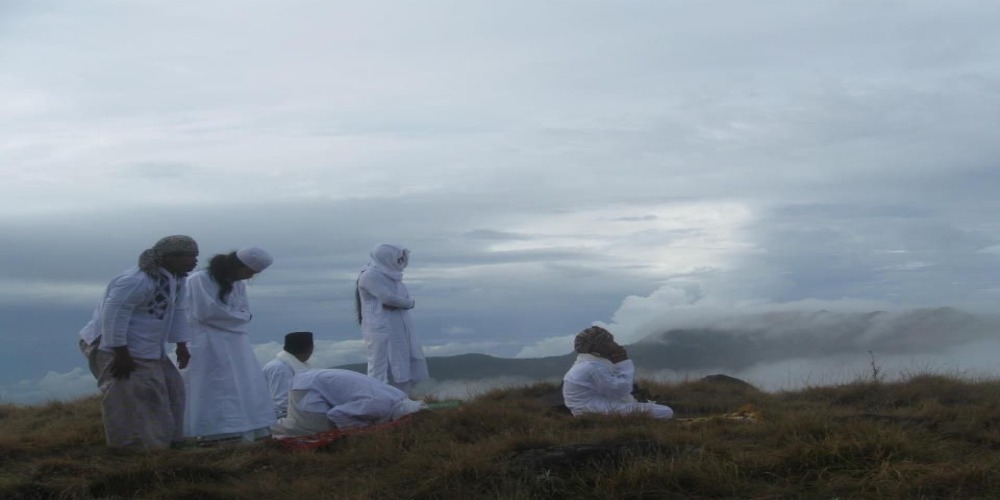 Gunung Bawakaraeng, Tersimpan Mitos dan Ritual Mistik yang Mengejutkan