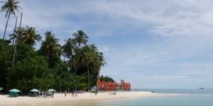 Cerita Mistis Dibalik Objek Wisata Religi Pulau Angso Duo yang Berada di Sumatera Barat