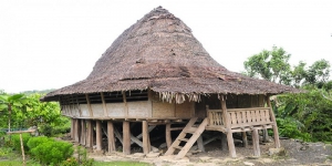 Mengungkap Keunikan Dibalik Rumah Tradisional Suku Nias di Kota Gunungsitoli
