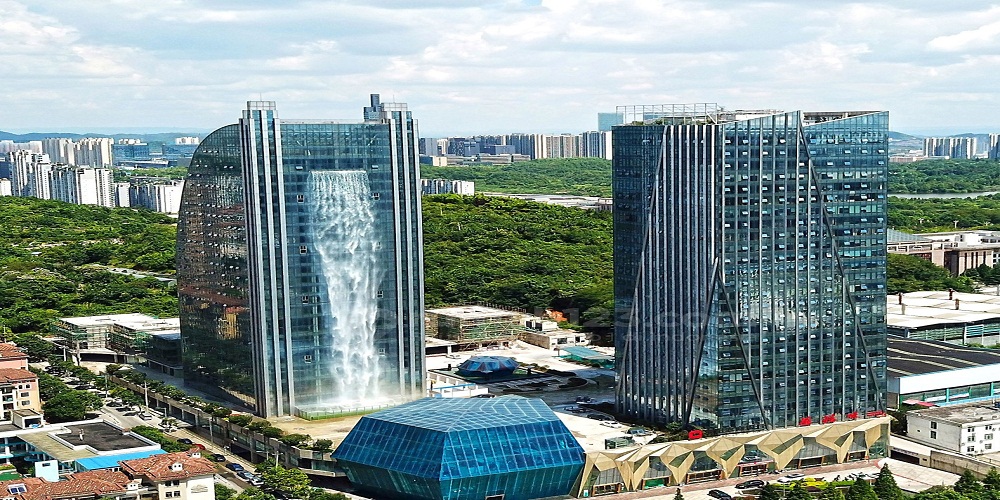 Keren! Ini Air Terjun Buatan Manusia Tertinggi di Dunia yang Mengaliri Gedung Pencakar Langit