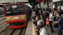 DKI Siapkan 50 Bus Gratis, Antisipasi Lonjakan Penumpang KRL di Hari Senin