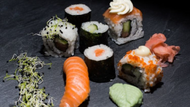 Selamat Hari Sushi Internasional, Yuk Cari Tahu Asal Usul Sushi