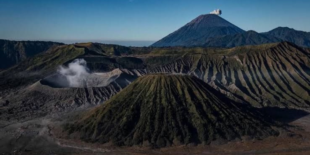 Pelaku Wisata Desak Pemerintah agar Gunung Bromo Segera Dibuka