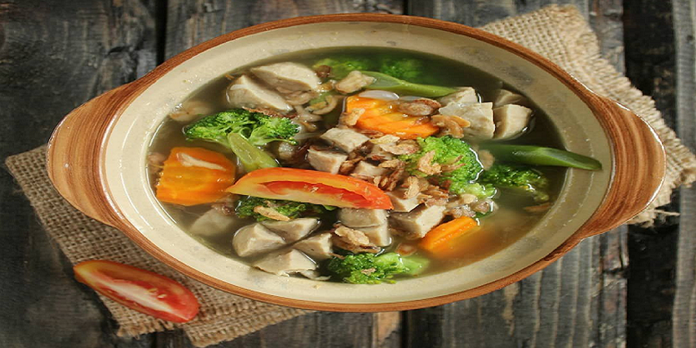 Resep Menu Makan Malam dengan Sup Bakso Brokoli Sehat
