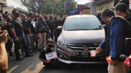 Korban Dibacok 7 Kali-Dilindas Mobil Dalam Rekonstruksi Penyerangan Kelompok John Kei
