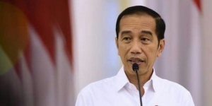 Minta Polri Kedepankan Persuasi, Jokowi Tegaskan Keselamatan Rakyat Hukum Tertinggi