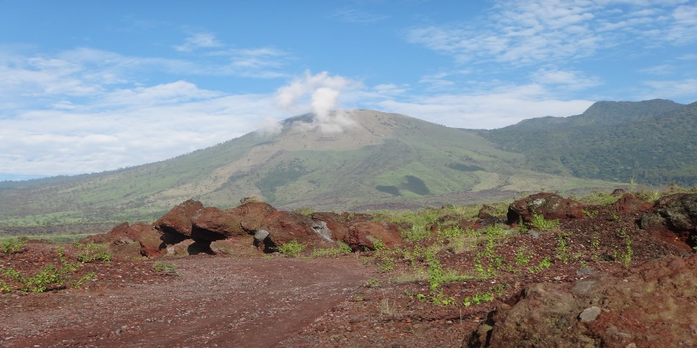 Gunung Guntur di Garut Menyimpan Mitos Dilarang Tiup Suling, ini Akibatnya Bila Dilanggar