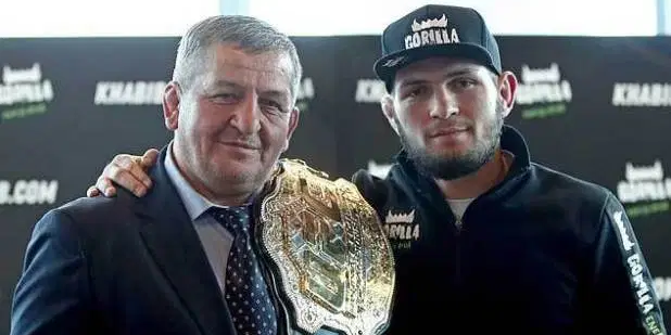 Ayah Khabib Meninggal Dunia, McGregor Ucapkan Duka Cita