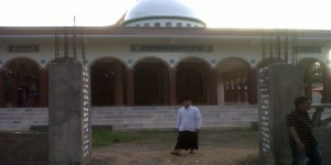Masjid Peninggalan Sunan Maneron ini Menyimpan Misteri dari Getong Besar hingga Pohon Kemuning