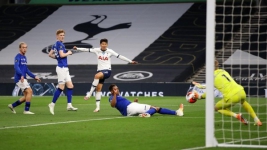 Tottenham vs Everton: Supurs Mampu Curi Gol dari Temabakan yang Mmebentur Lawan