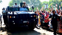 Jokowi Minta Prabowo Belanja Alutista di Pindad