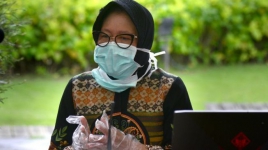 2 Kadis Pemkot Surabaya Positif Covid-19 Risma Tak Karantina Mandiri, Ini Penjelasannya