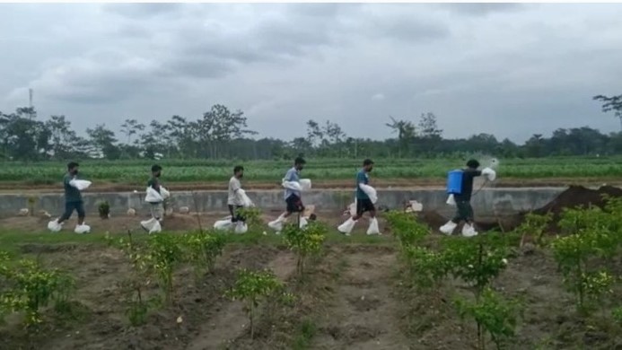 Viral Dua Video Pemakaman Pasien Corona Tanpa APD Layak di Blitar 