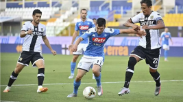 Parma vs Napoli: Napoli Bombardir Pertahanan Parma di Menit Awal Babak Kedua
