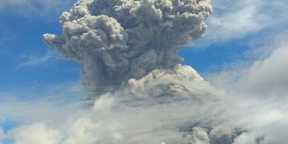 Gunung Sinabung Batuk Lagi, Begini Cerita Misteri dari Warga yang Dipercaya Membuat Gunung Sinabung Bertahun-tahun Erupsi