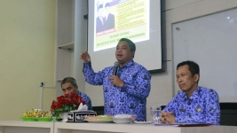   Profil Walikota Banjarbaru, Nadjmi Adhani yang Meninggal karena Covid-19